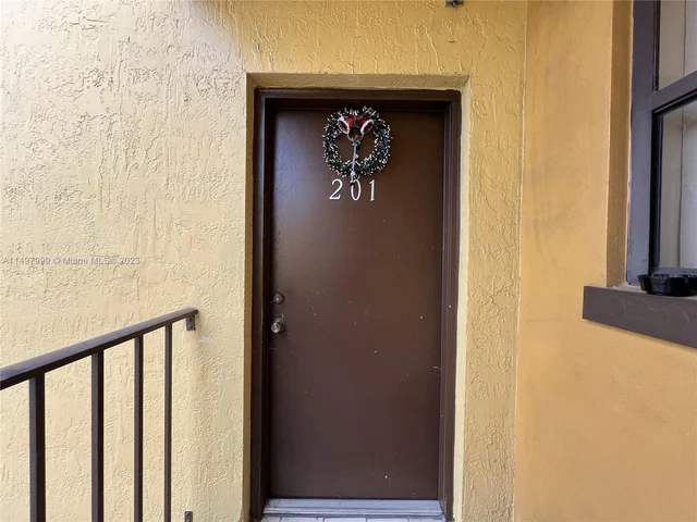 556 NW 114th Ave # 201, Sweetwater FL 33172