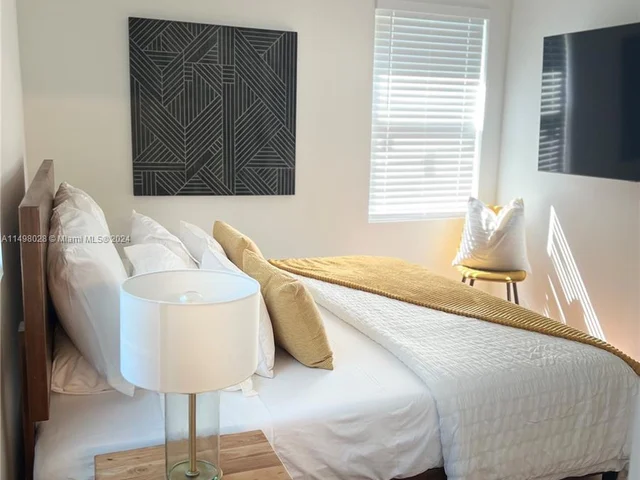 220 NW 134th ST, North Miami FL 33168