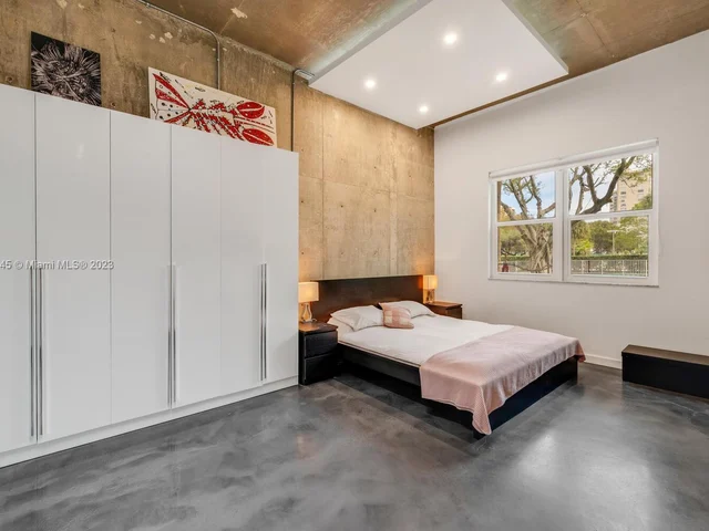 11111 Biscayne Blv # 1F, Miami FL 33181