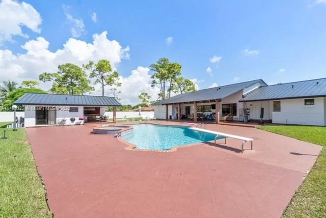 7720 SW 77th Ave, Miami FL 33143