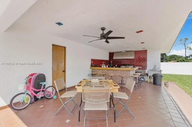 7720 SW 77th Ave, Miami FL 33143