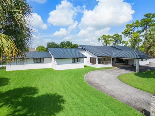 7720 SW 77th Ave, Miami FL 33143