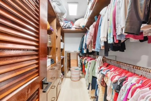 7720 SW 77th Ave, Miami FL 33143