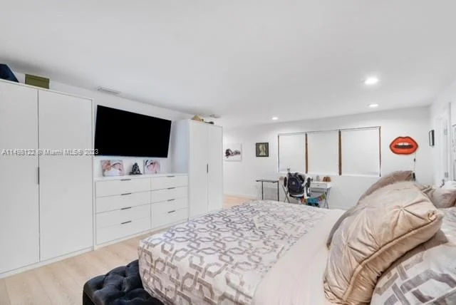 7720 SW 77th Ave, Miami FL 33143