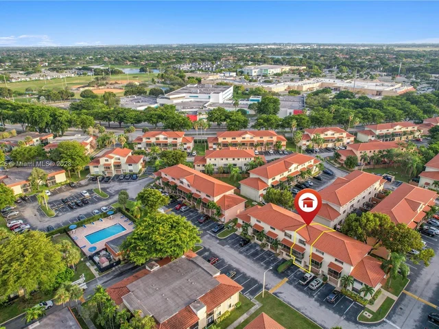 9846 Hammocks Blvd # 105, Miami FL 33196