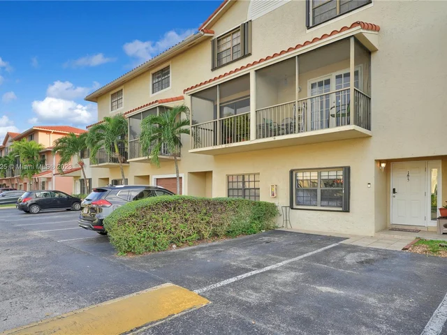 9846 Hammocks Blvd # 105, Miami FL 33196