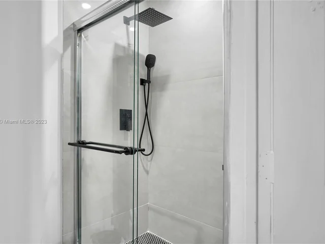 9846 Hammocks Blvd # 105, Miami FL 33196