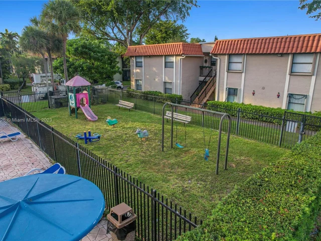 9846 Hammocks Blvd # 105, Miami FL 33196