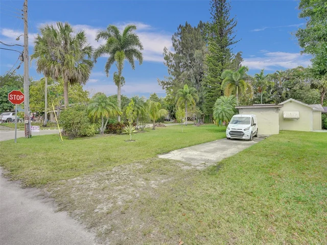 1664 SW 28th Ave, Fort Lauderdale FL 33312