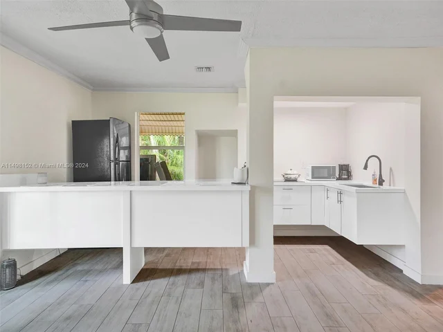 1664 SW 28th Ave, Fort Lauderdale FL 33312