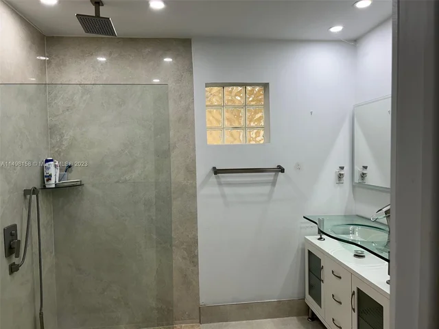 13728 SW 157th Ter, Miami FL 33177