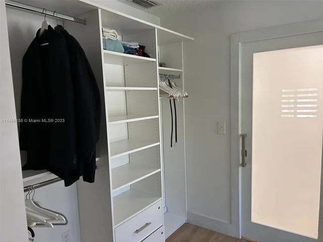 13728 SW 157th Ter, Miami FL 33177