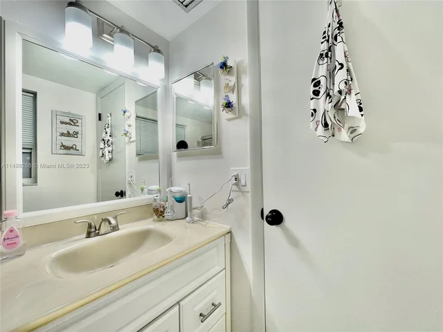 601 NW 80th Ave # 108, Margate FL 33063