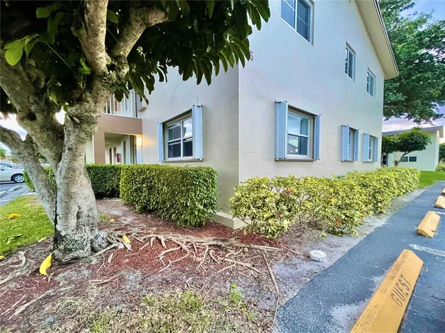 601 NW 80th Ave # 108, Margate FL 33063