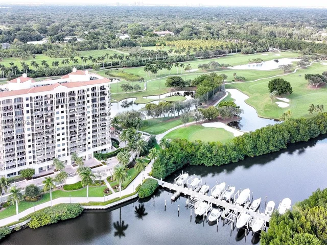 13611 Deering Bay Dr # 301, Coral Gables FL 33158