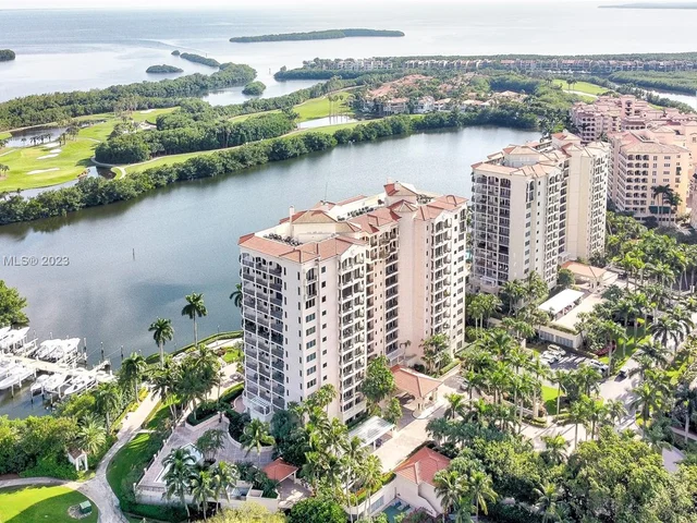 13611 Deering Bay Dr # 301, Coral Gables FL 33158
