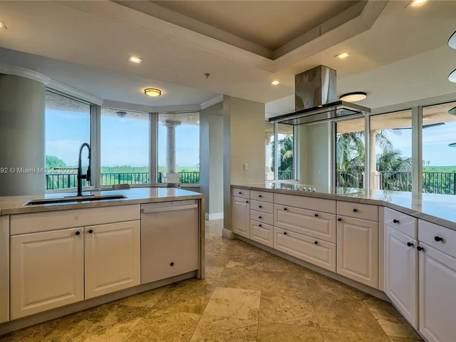 13611 Deering Bay Dr # 301, Coral Gables FL 33158