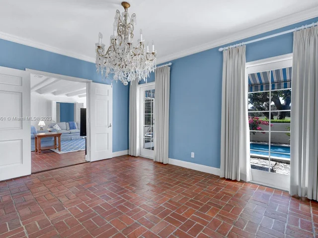 4600 Santa Maria St, Coral Gables FL 33146