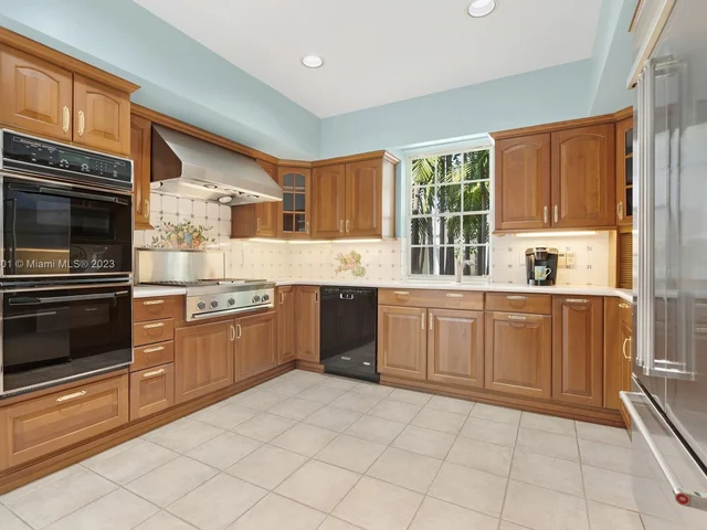 4600 Santa Maria St, Coral Gables FL 33146