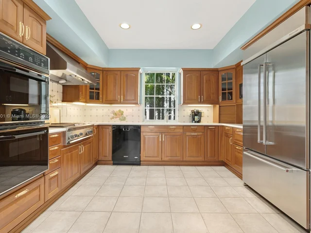 4600 Santa Maria St, Coral Gables FL 33146