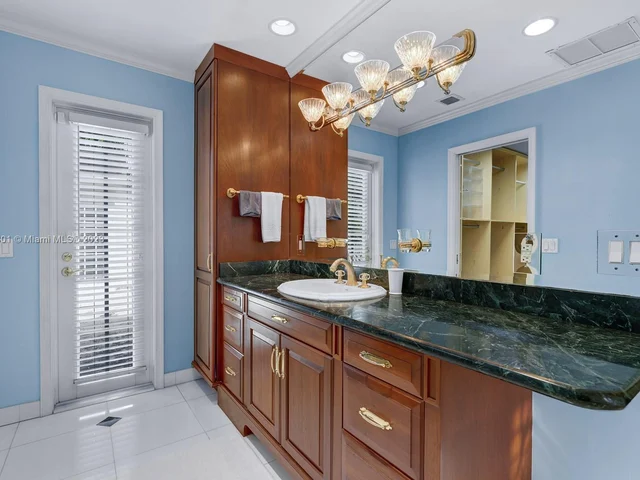 4600 Santa Maria St, Coral Gables FL 33146