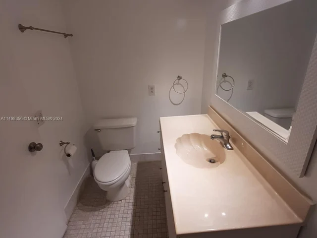 2750 NE 183rd St # 1912, Aventura FL 33160