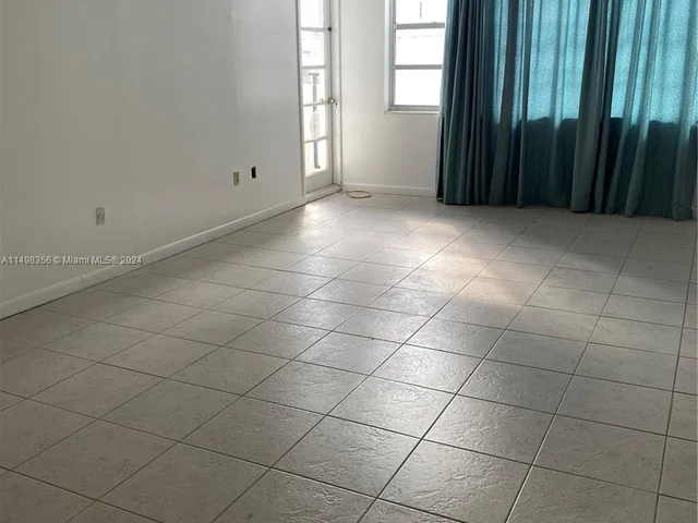 2750 NE 183rd St # 1912, Aventura FL 33160