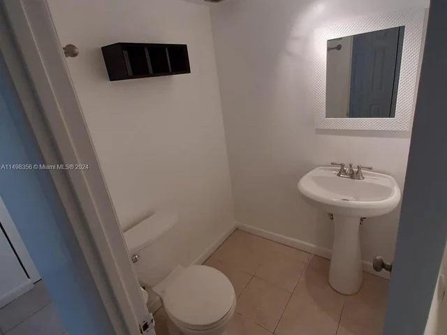 2750 NE 183rd St # 1912, Aventura FL 33160