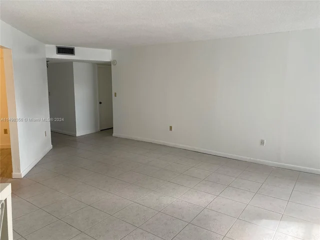 2750 NE 183rd St # 1912, Aventura FL 33160