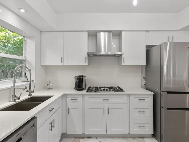 9025 Hawthorne Ave, Surfside FL 33154