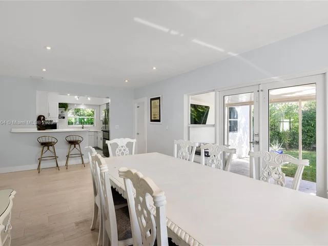 9025 Hawthorne Ave, Surfside FL 33154