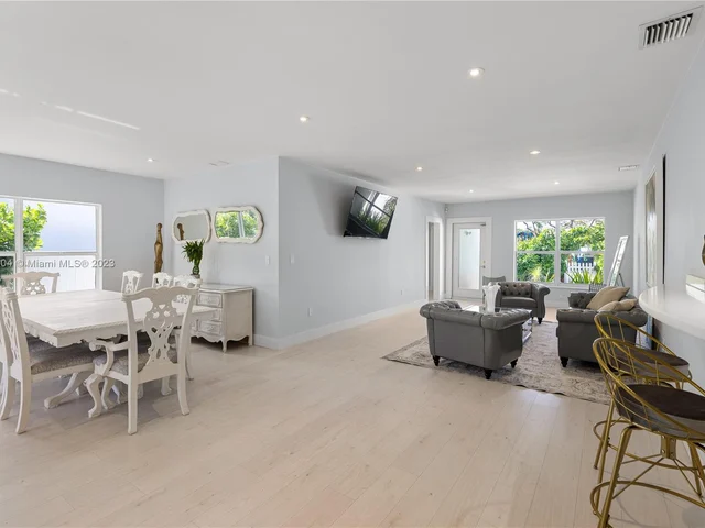 9025 Hawthorne Ave, Surfside FL 33154