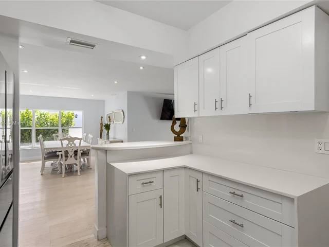 9025 Hawthorne Ave, Surfside FL 33154