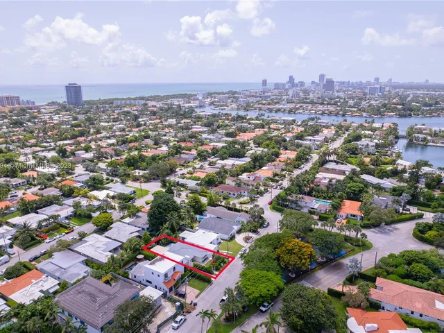 9025 Hawthorne Ave, Surfside FL 33154