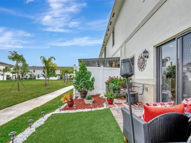 1127 SW 6th Ct # 1127, Florida City FL 33034