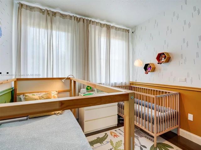 3123 NW 101st Pl, Doral FL 33172