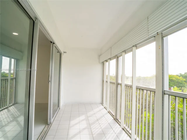 12950 SW 7th Ct # 412A, Pembroke Pines FL 33027