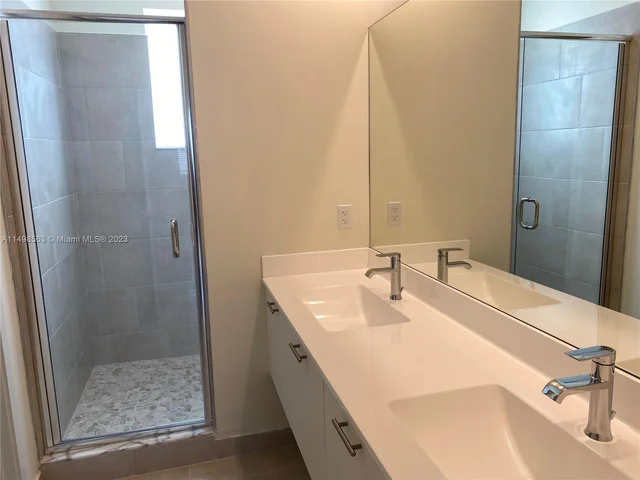 6455 NW 103rd Pl # 303, Doral FL 33178