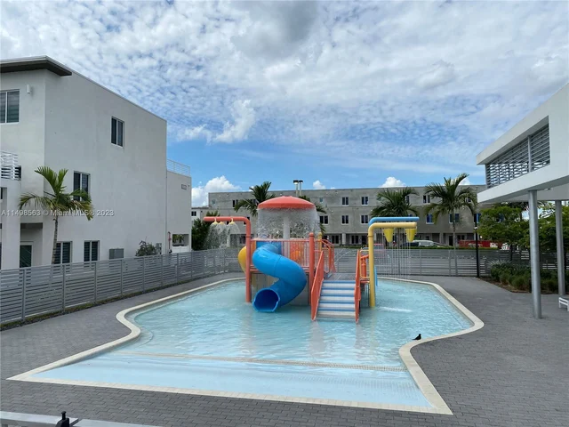 6455 NW 103rd Pl # 303, Doral FL 33178