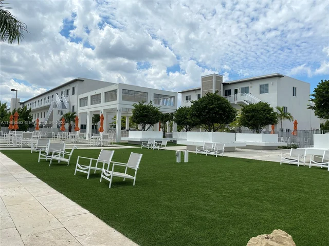 6455 NW 103rd Pl # 303, Doral FL 33178