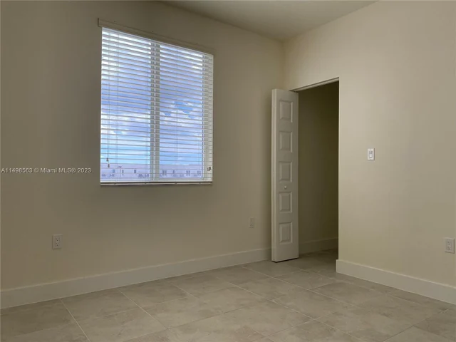 6455 NW 103rd Pl # 303, Doral FL 33178