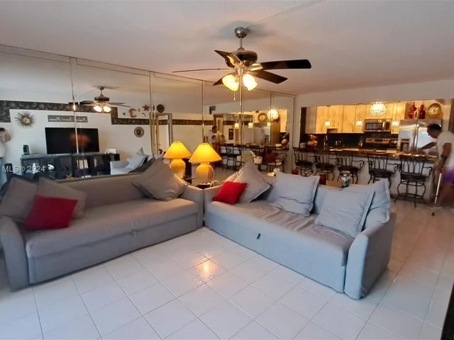 1801 S Ocean Dr # 233, Hallandale Beach FL 33009