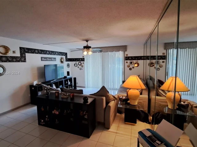 1801 S Ocean Dr # 233, Hallandale Beach FL 33009