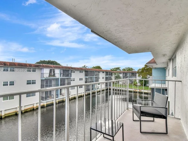 1750 NW 3rd Ter # 306C, Fort Lauderdale FL 33311