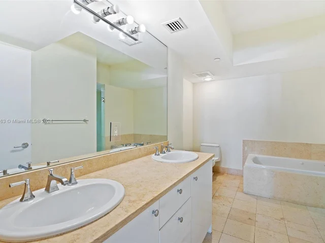 19900 E Country Club Dr # 1018, Aventura FL 33180
