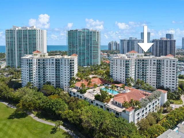 19900 E Country Club Dr # 1018, Aventura FL 33180