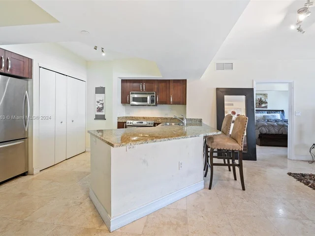 19900 E Country Club Dr # 1018, Aventura FL 33180