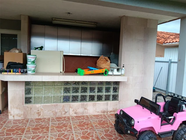 13042 SW 5TH ST, Miami FL 33184