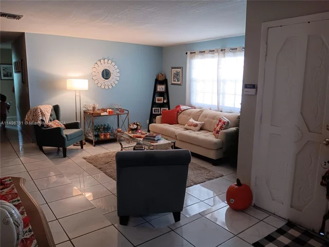 13042 SW 5TH ST, Miami FL 33184