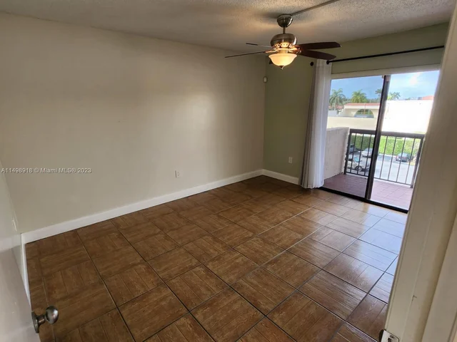 995 SW 84th Ave # 408, Miami FL 33144